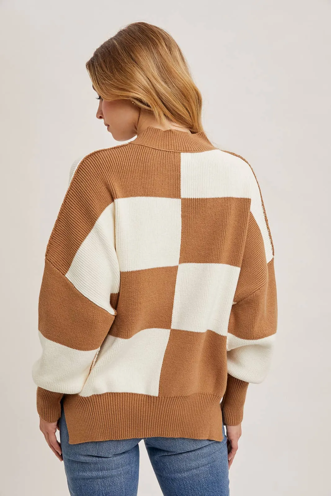 COLOR BLOCK DOLMAN SLEEVED KNIT SWEATER